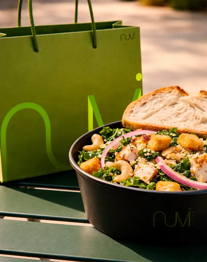 Nuvi package and meal bowl